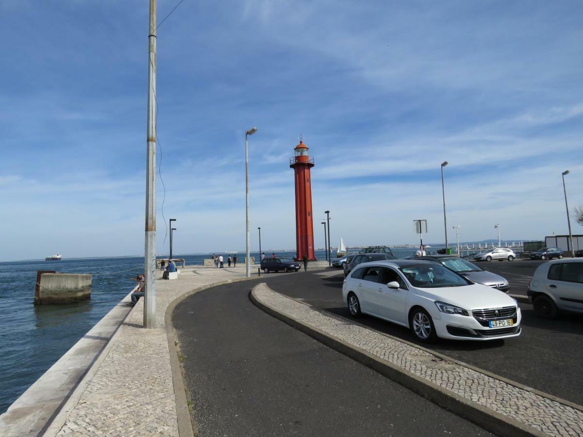 TEJO HOUSE RIVER Lisbon (Cacilhas) Almada Exterior foto