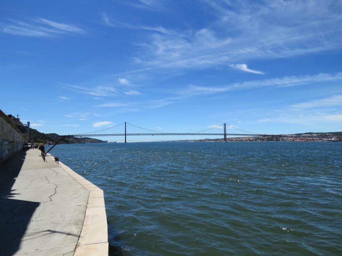 TEJO HOUSE RIVER Lisbon (Cacilhas) Almada Exterior foto