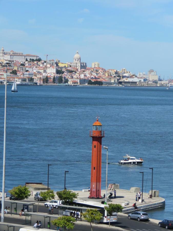TEJO HOUSE RIVER Lisbon (Cacilhas) Almada Exterior foto